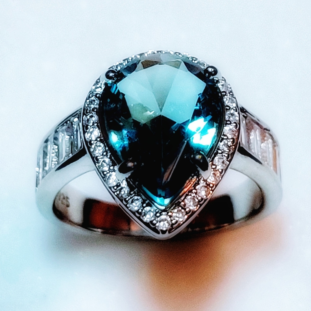Stunning Sapphire Blue Pear Cut Teardrop 925 Silver Ring - Picture 2 of 13
